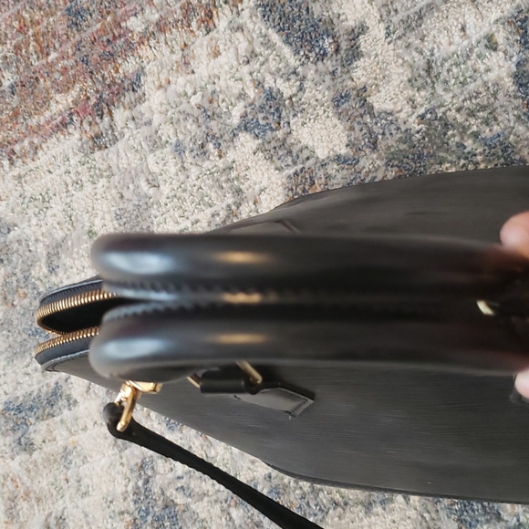 Louis Vuitton epi black alma - Picture 14 of 16